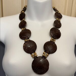 Stylish Dark Brown Coconut Shell Necklace